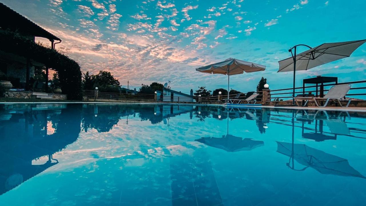 Daphne Villas クリオピギ エクステリア 写真